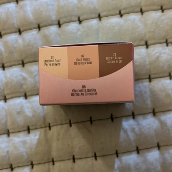 Kaja BEAUTY BENTO
Stacked Bouncy Eyeshadow Trio - Picture 2 of 3